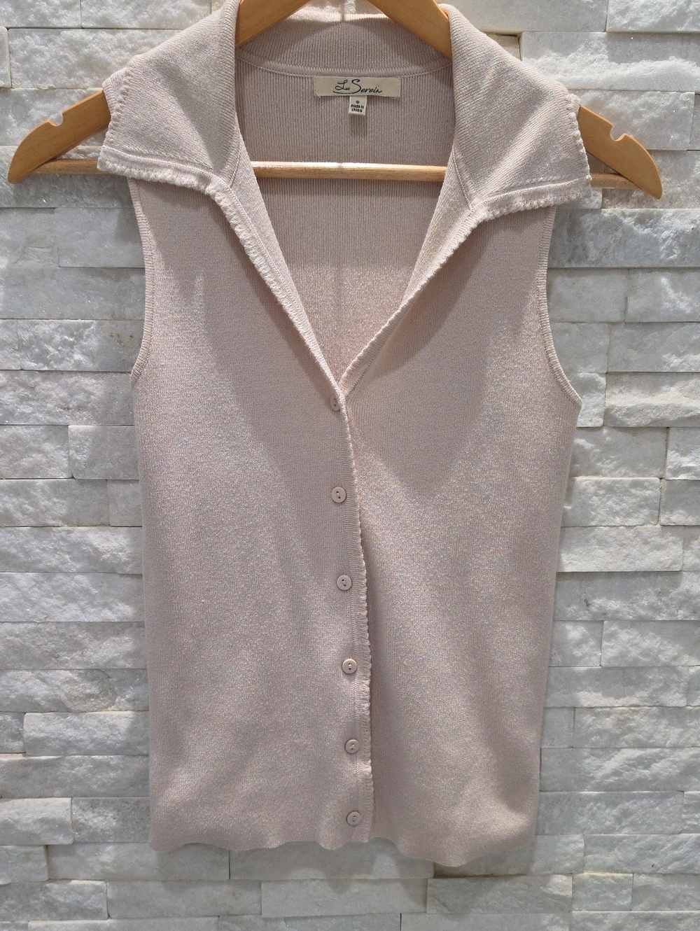 Sleeveless Collared Button-Front Tank in Blush